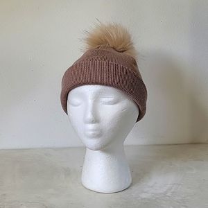 NWT Giddy up glamour taupe knit beanie with gold shimmery sparkle and pom